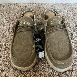 Hey Dude Wally Canvas